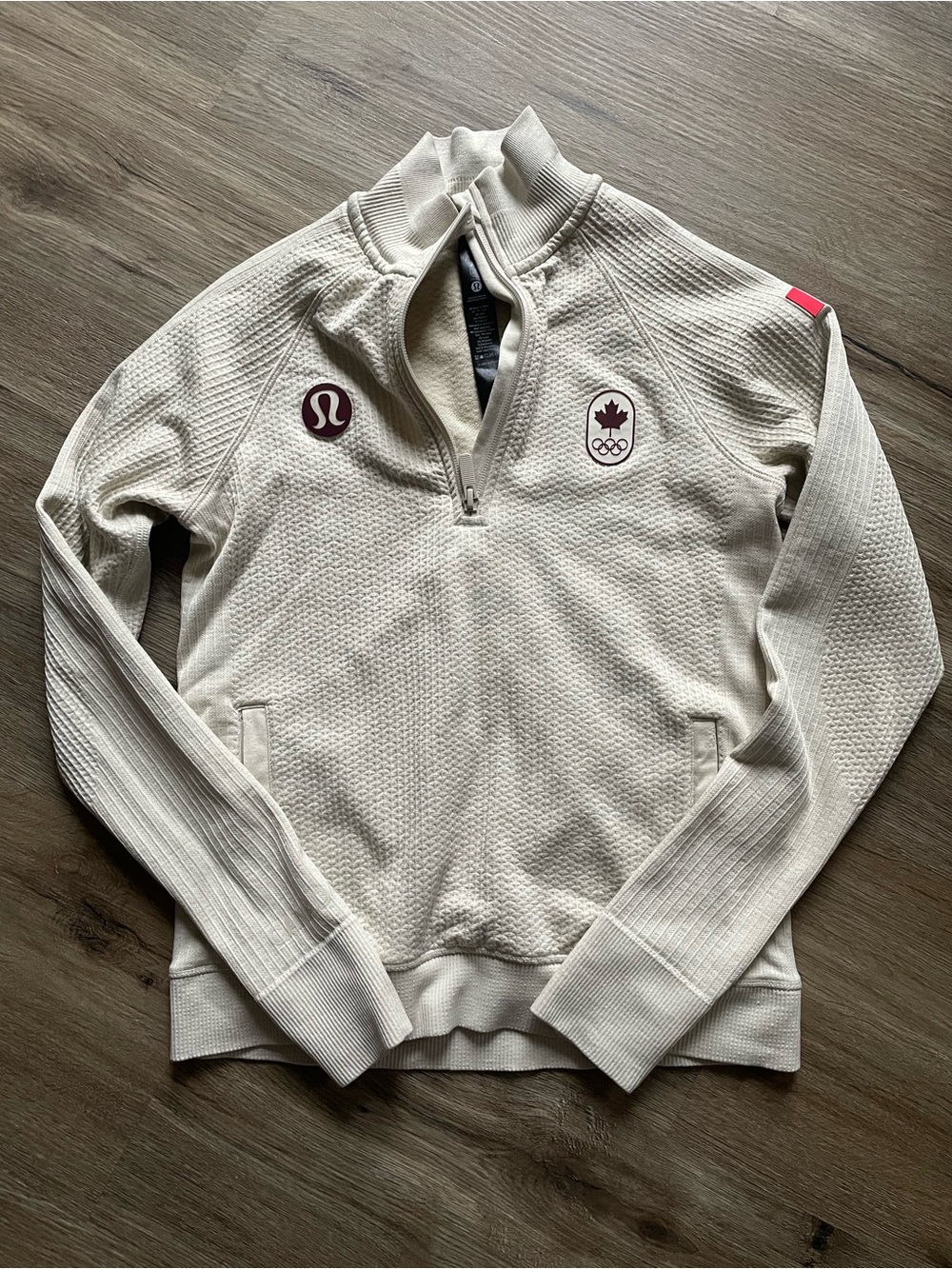 Lululemon team Canada jacket size 4